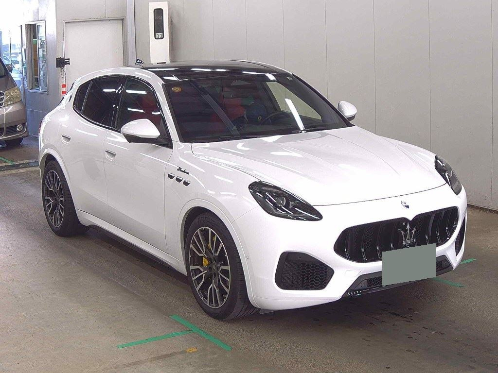 Maserati Grecale 2023 z aukcji japońskiej
