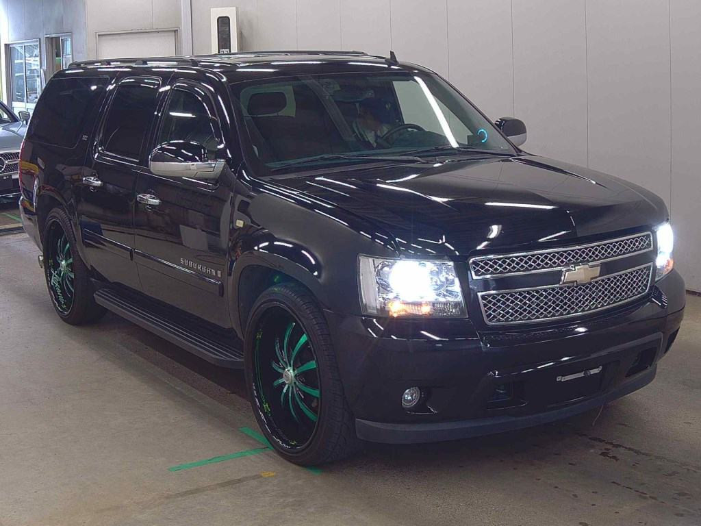 Chevrolet Suburban 2009 z aukcji japońskiej