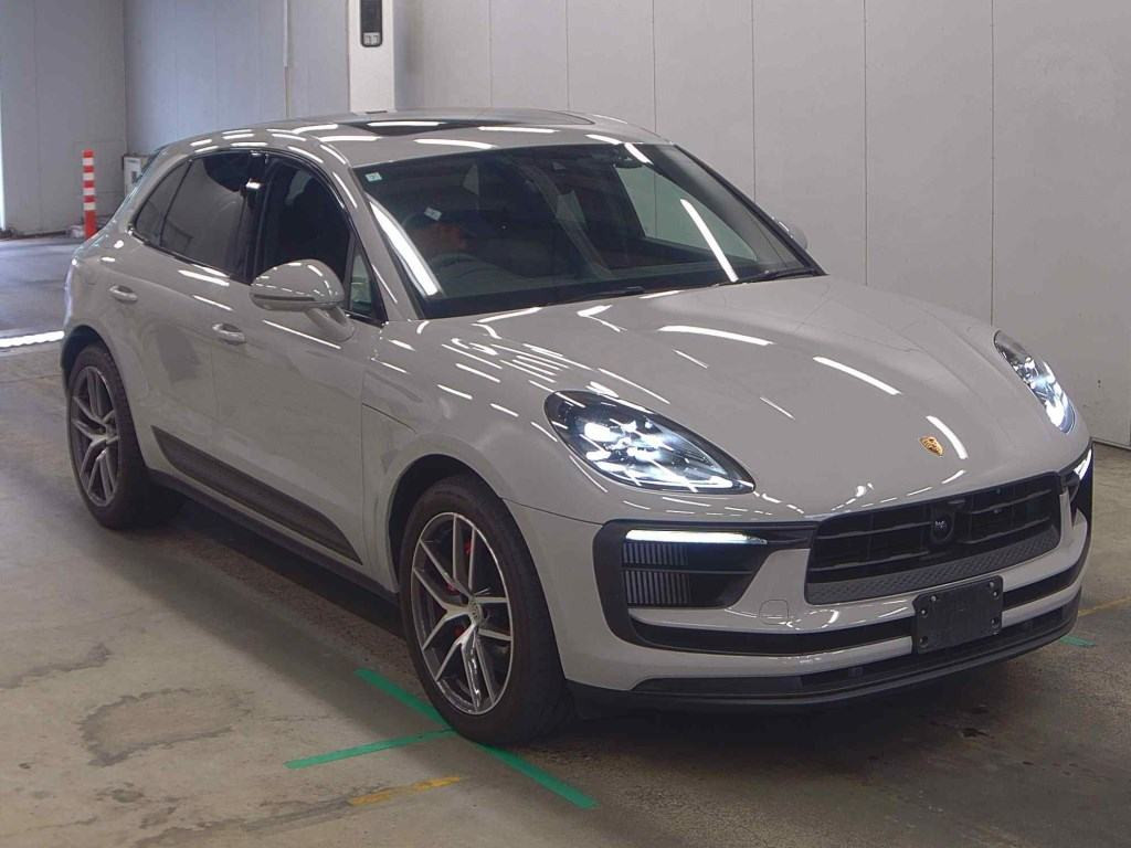 Porsche Macan 2023 з японського аукціону