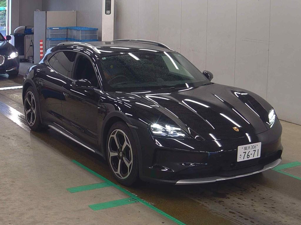 Porsche Taycan 2024 з японського аукціону