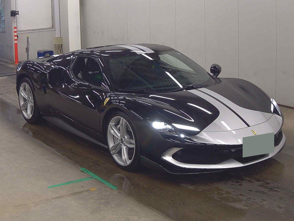 Ferrari 296GTB 2023 z aukcji japońskiej