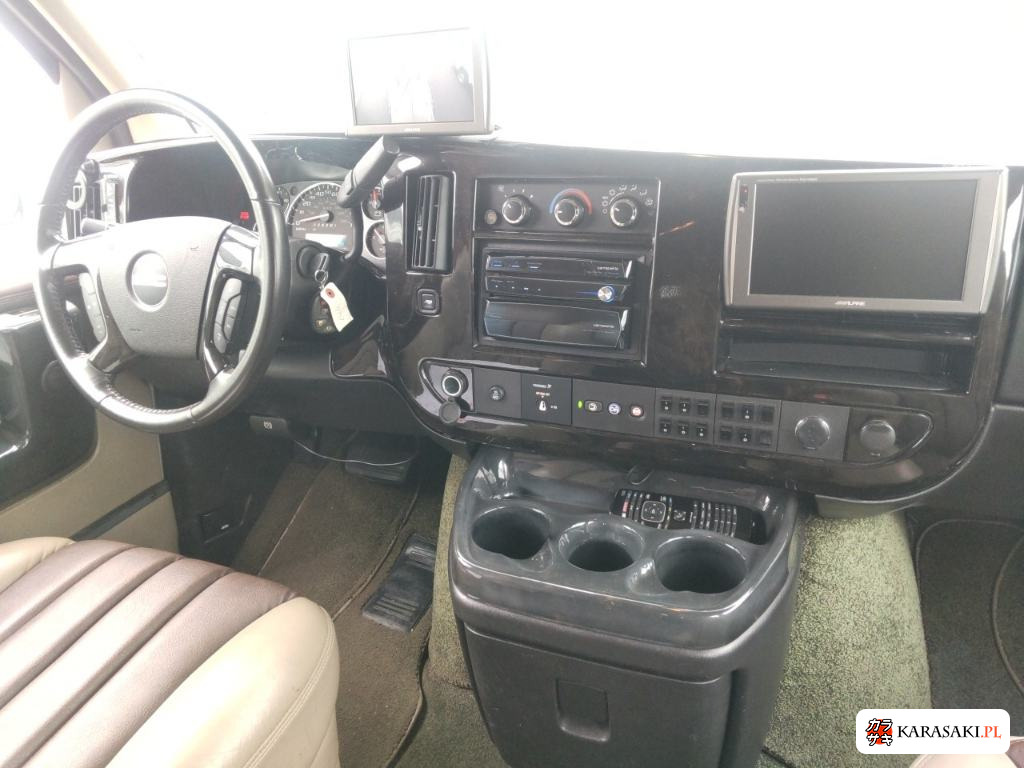 2013 GMC Savana 4D 5