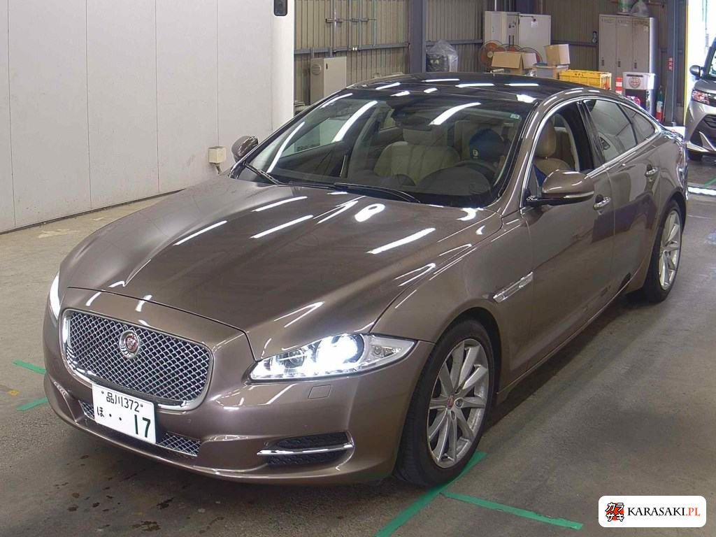 2015 Jaguar XJ 4D Luxury 3