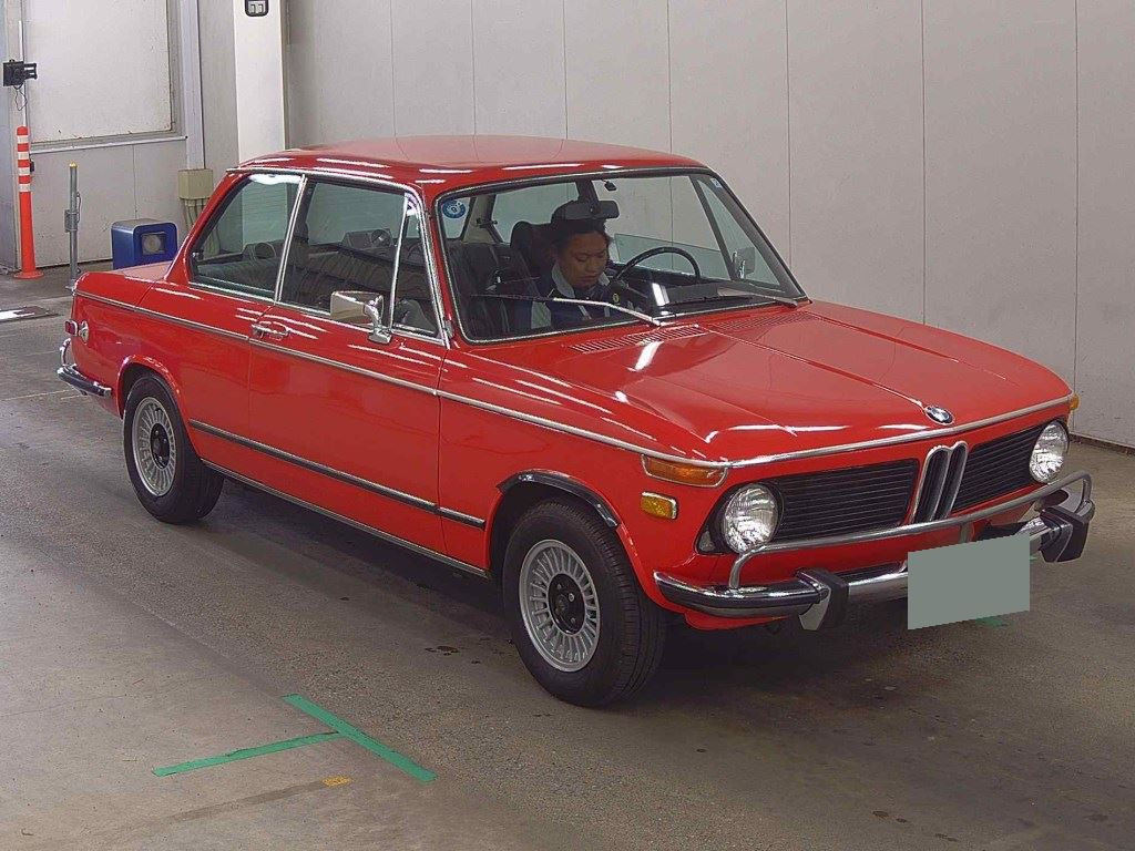 BMW 2002 1974 z aukcji japońskiej