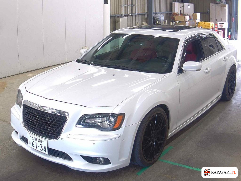 2012 Chrysler 300 SRT8 3