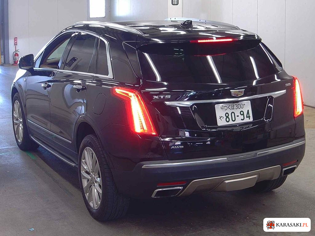 2019 Cadillac XT5 Crossover 4WD Platinum 2