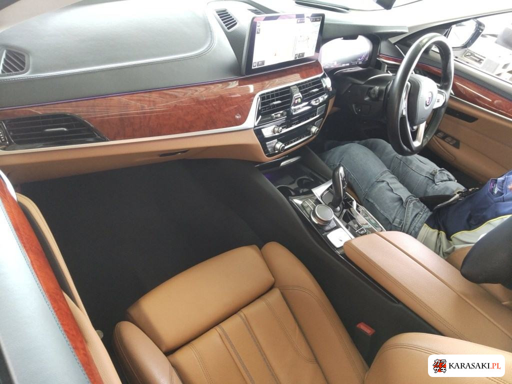2022 BMW Alpina D5 4WD S Limousine Allrad 5