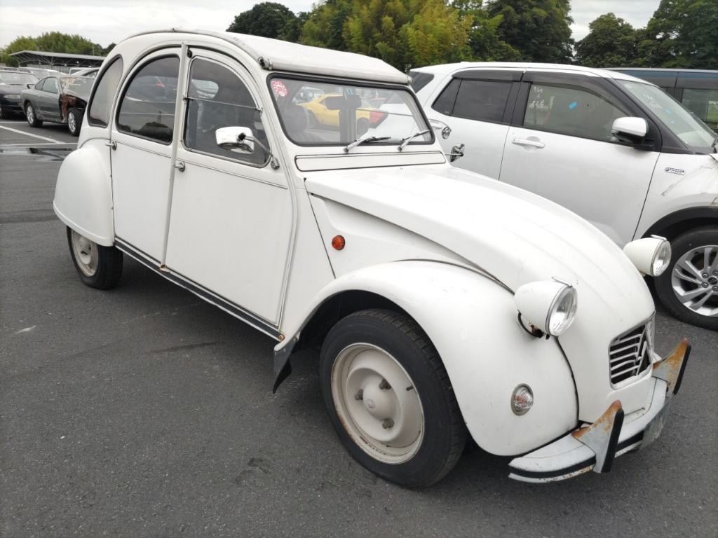 Citroen 2CV6 1986 z aukcji japońskiej