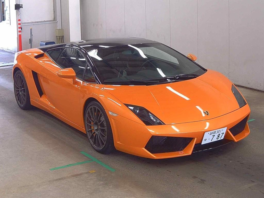 Lamborghini GECEH 2011 z aukcji japońskiej