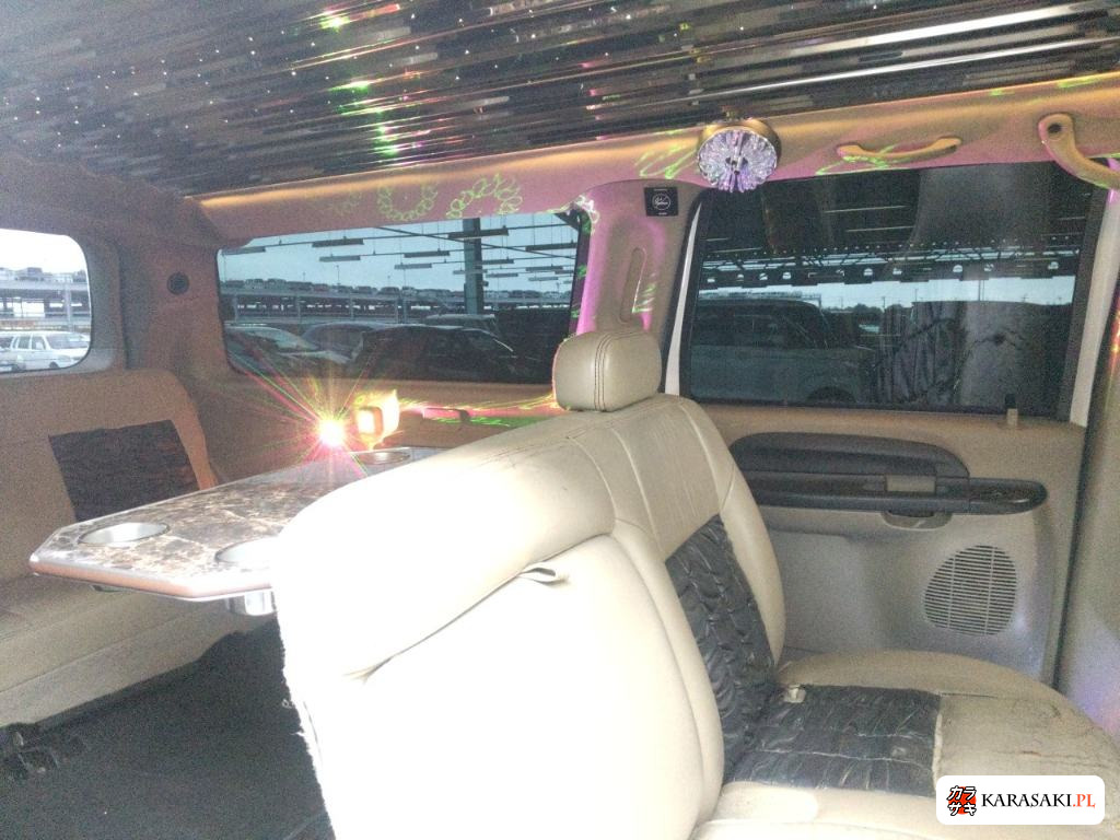 2005 Ford Excursion 6