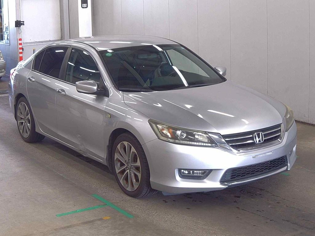 America Honda Accord 2013 z aukcji japońskiej