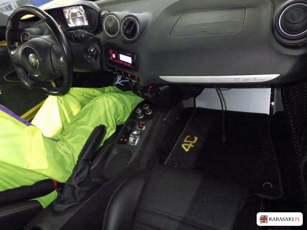 2019 Alfa Romeo 4C Spider Base Grade 5
