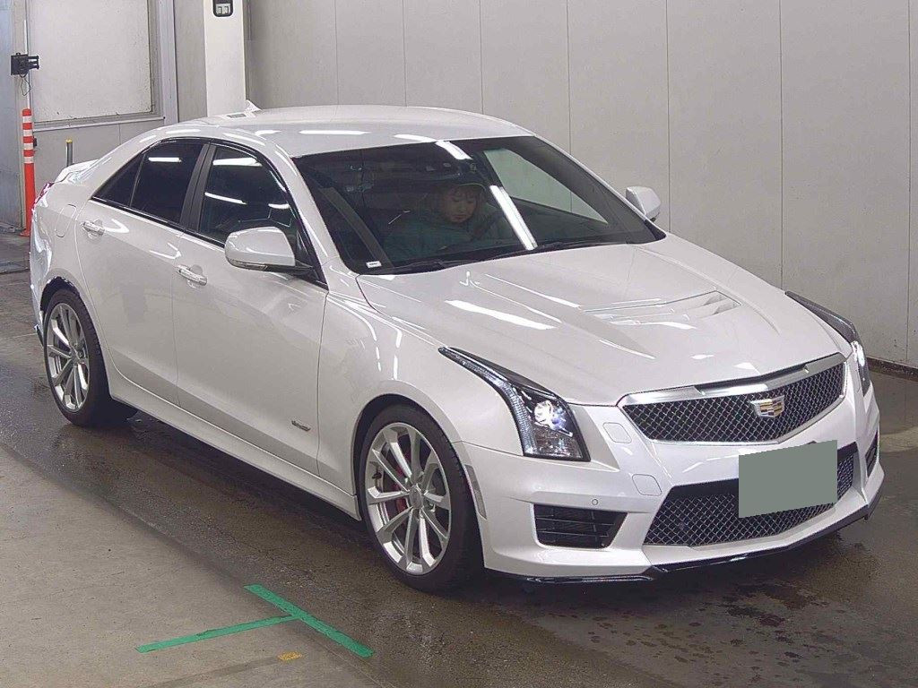 Cadillac Ats-V 2017 z aukcji japońskiej