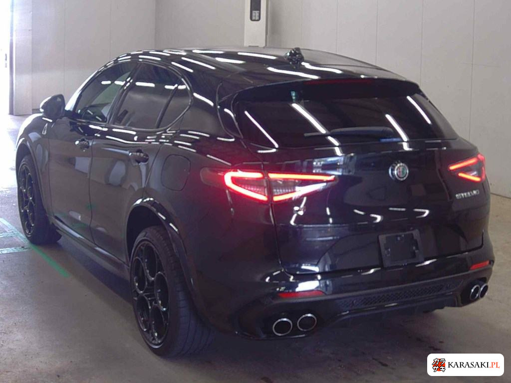 0 Alfa Romeo Stelvio 4WD 2.9 V6 Bi-Turbo Quadrifoglio 2