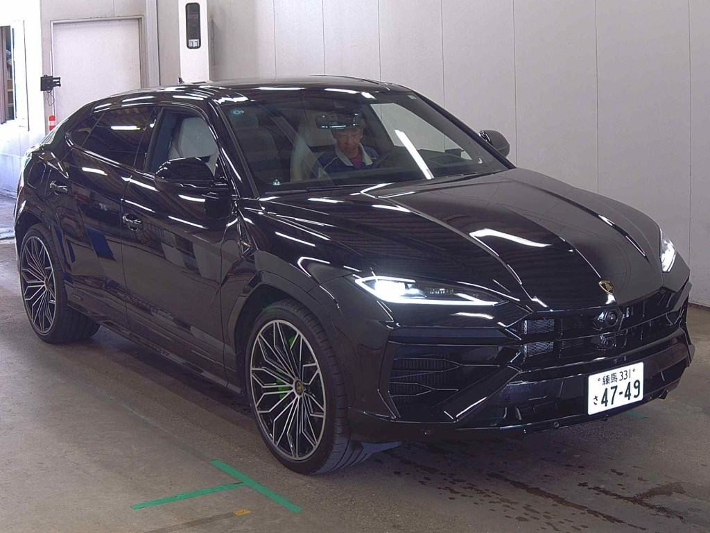 Lamborghini Urus 2026 z aukcji japońskiej