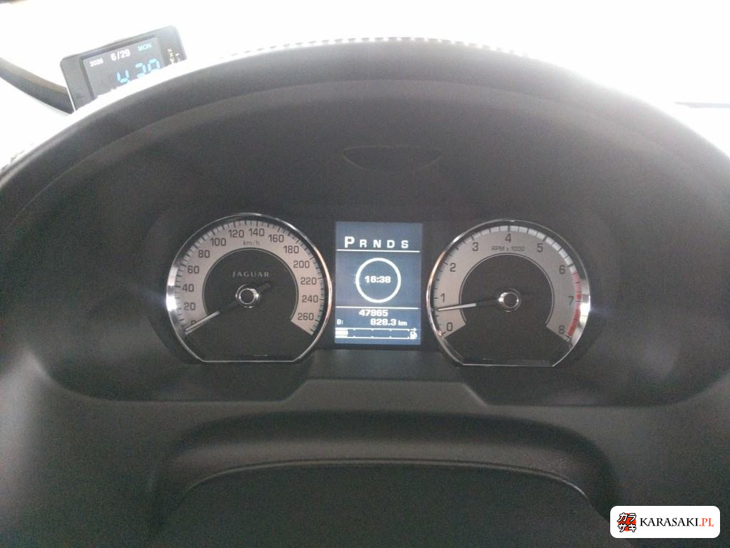 2011 Jaguar XF 3.0 Luxury 6