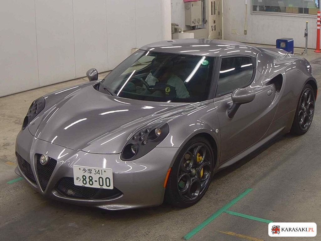 2015 Alfa Romeo 4C 3