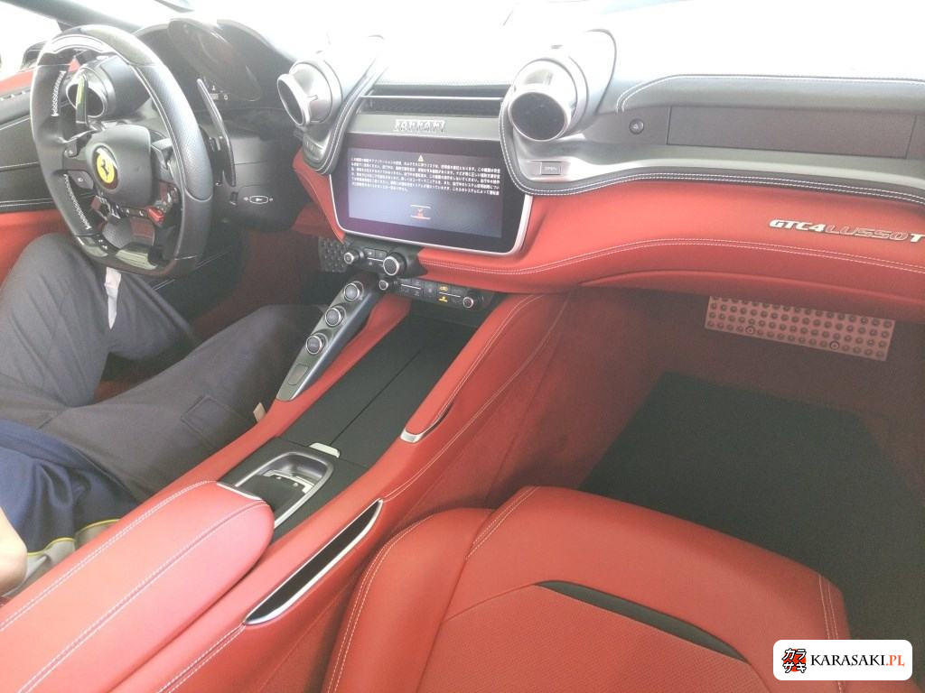 2020 Ferrari GTC4 Lusso 5