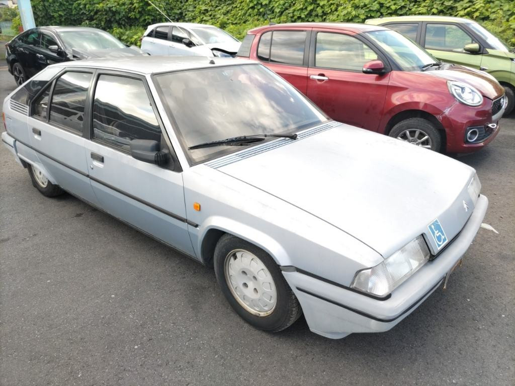 Citroen BX z aukcji japońskiej