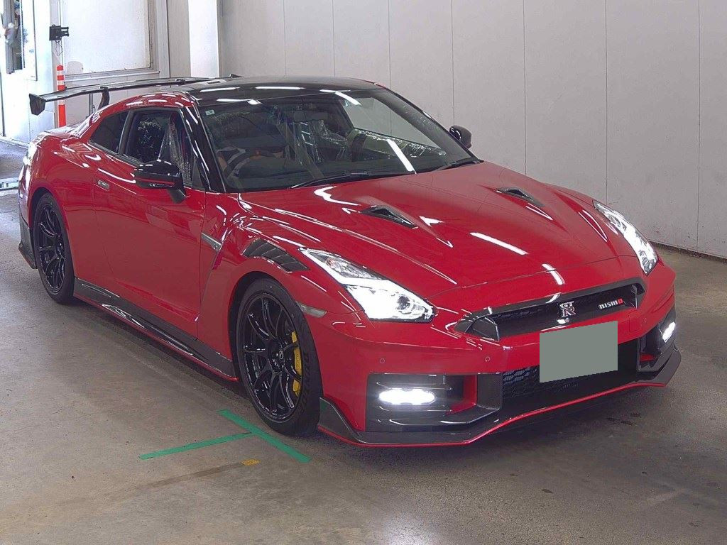 Nissan GT-R 2025 z aukcji japońskiej