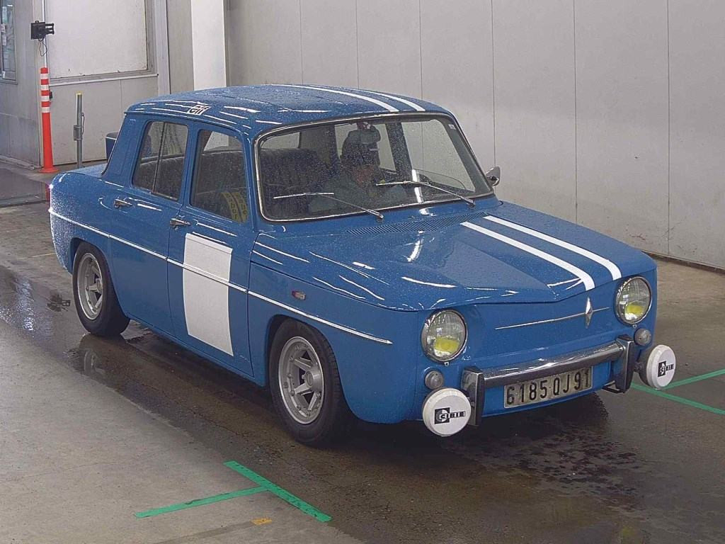 Renault R1134 2000 z aukcji japońskiej