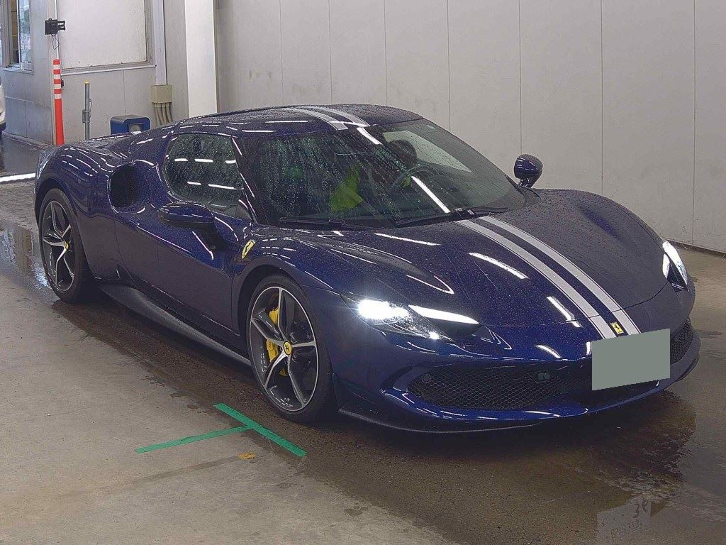 Ferrari 296GTB 2024 z aukcji japońskiej