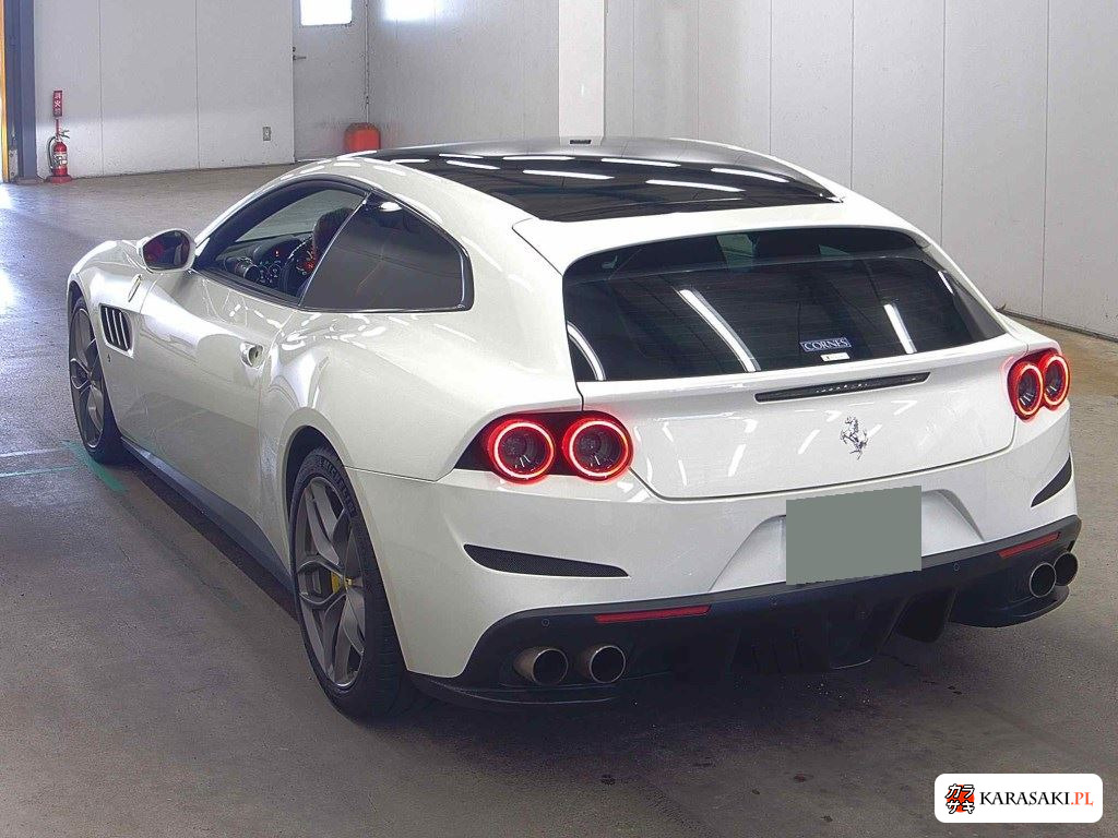 2020 Ferrari GTC4 Lusso 2