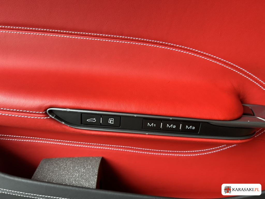 2020 Ferrari GTC4 Lusso 15