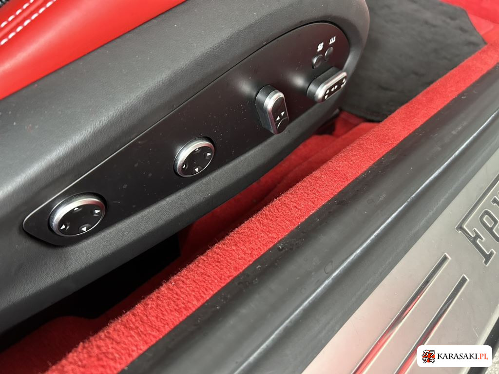 2020 Ferrari GTC4 Lusso 11