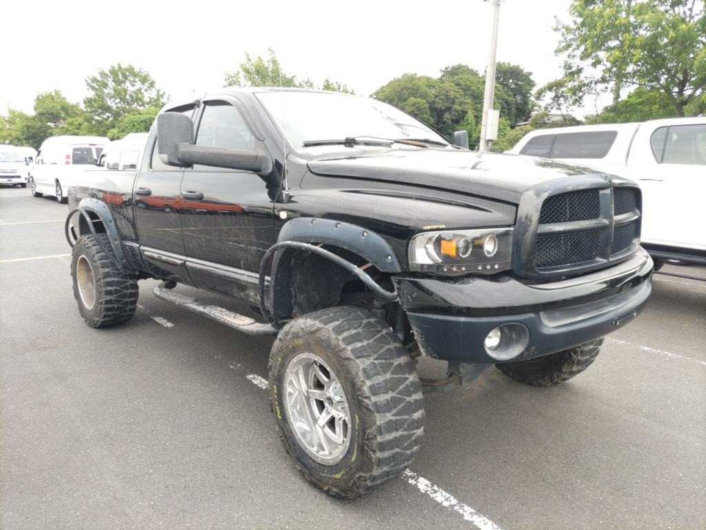 Dodge 2006 z aukcji japońskiej