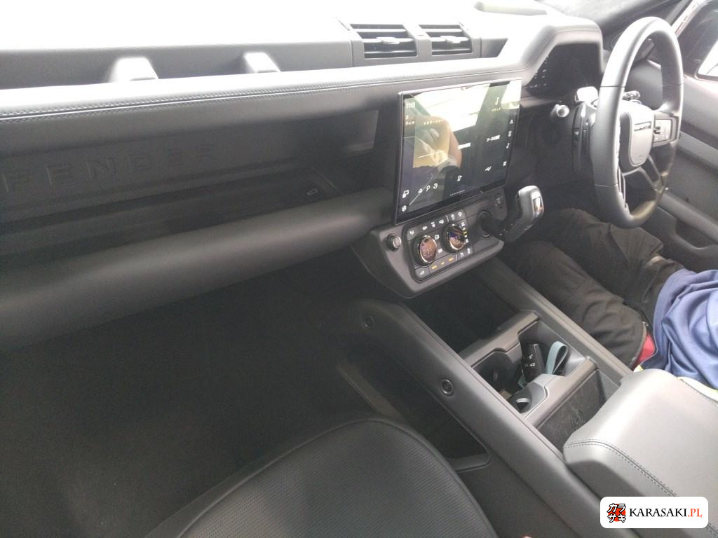 2026 Land Rover LE7449AD 5