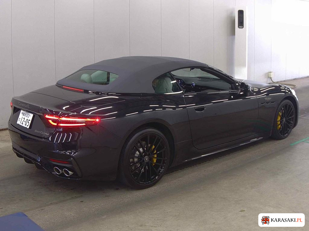 2025 Maserati Grancabrio 4