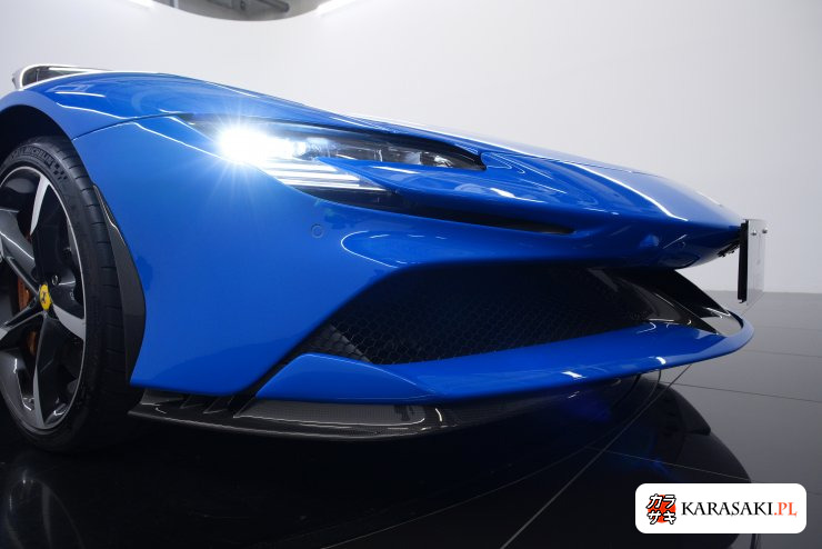 2023 Ferrari SF90 Spider 4WD 9