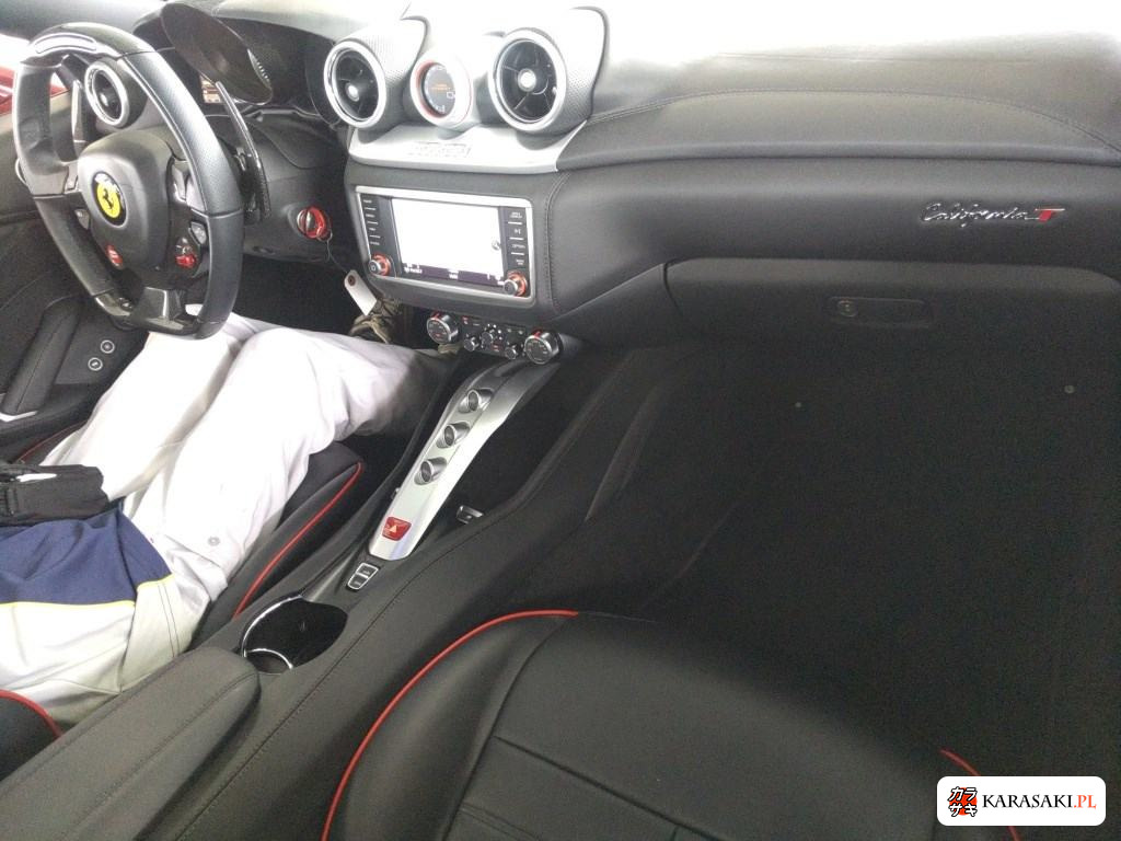 2015 Ferrari California T Base Grade 5