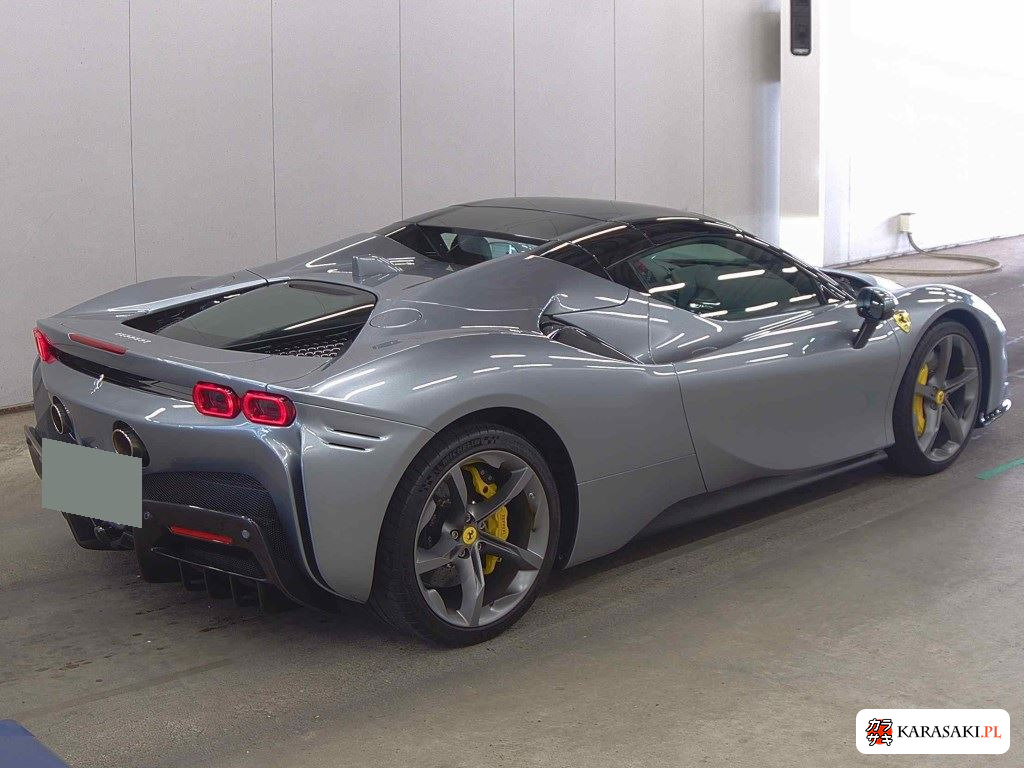 2023 Ferrari SF90 Spider 4WD Base Grade 4