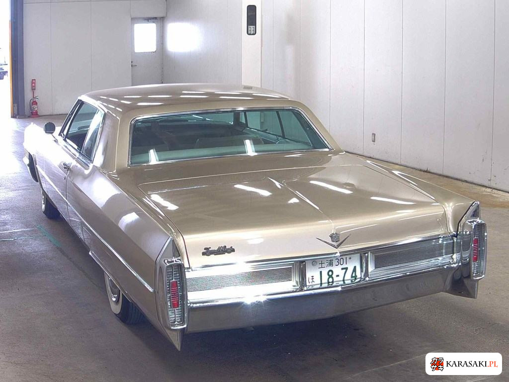 2005 Cadillac De Ville Base Grade 2