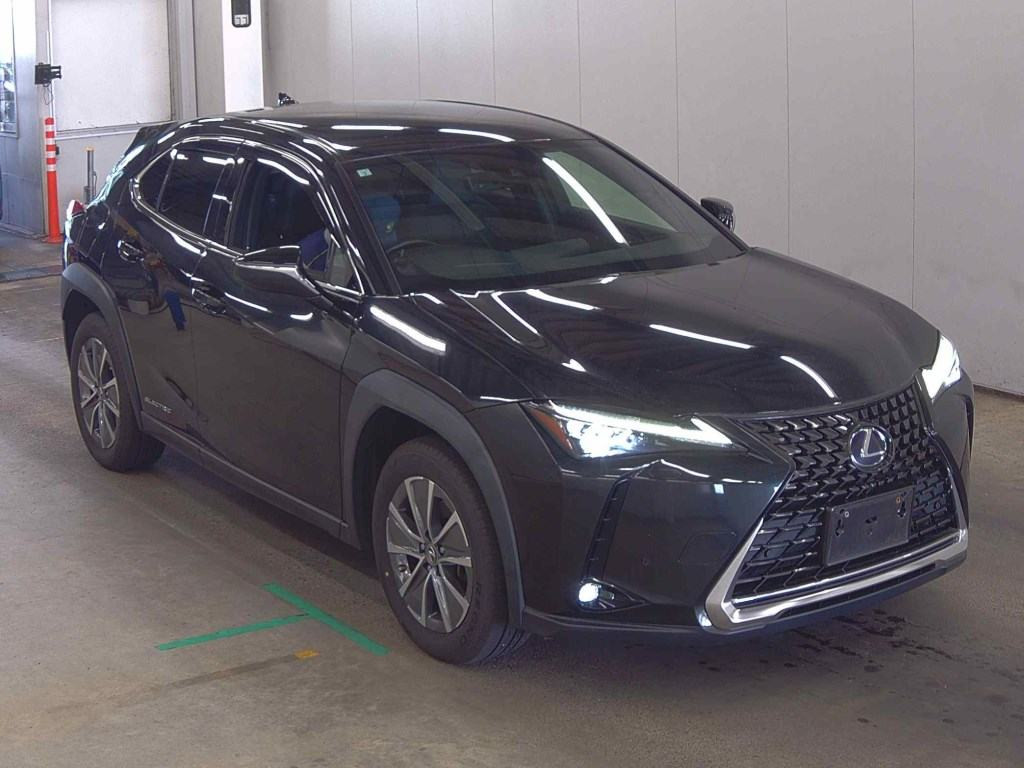 Lexus UX300E 2021 z aukcji japońskiej