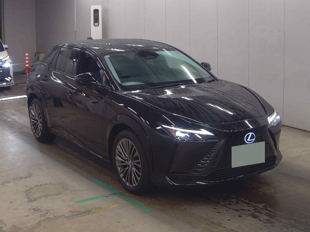 Lexus RZ 2025 z aukcji japońskiej