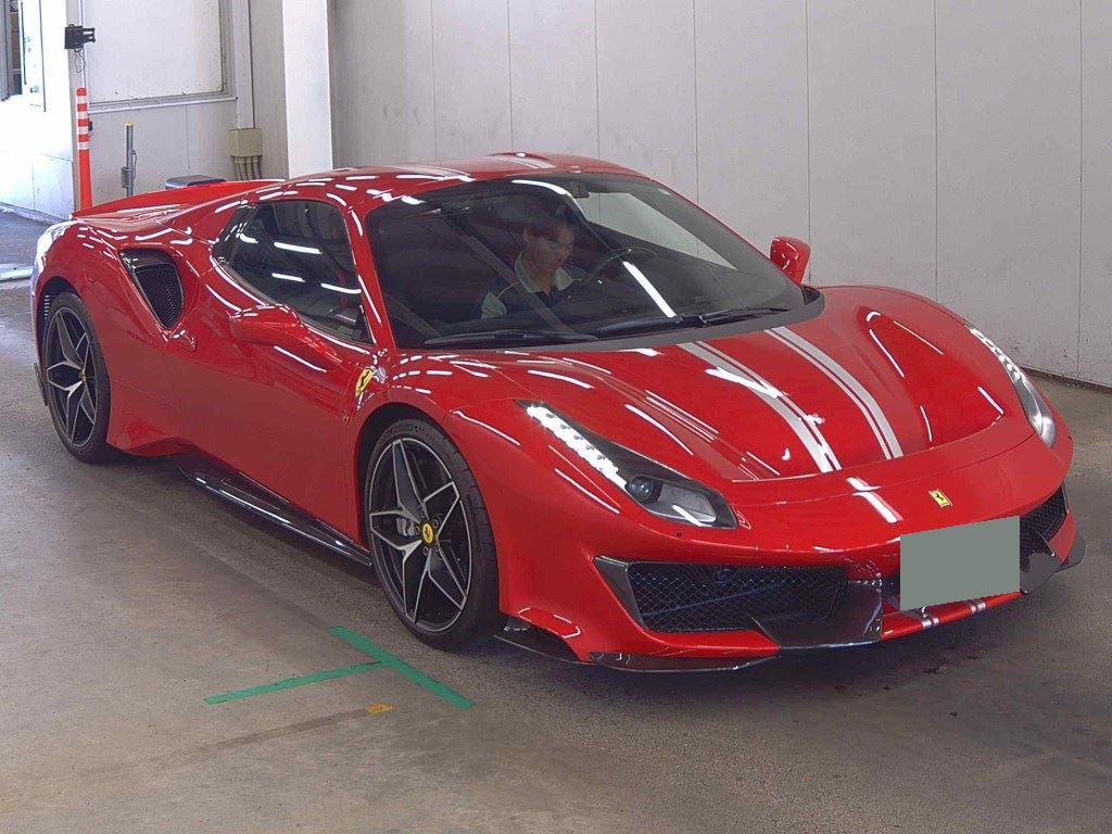 Ferrari 488 Pista 2020 z aukcji japońskiej