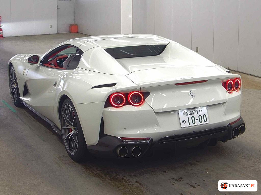 2022 Ferrari 812 GTS 2