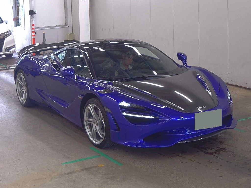 McLaren 750S 2024 z aukcji japońskiej
