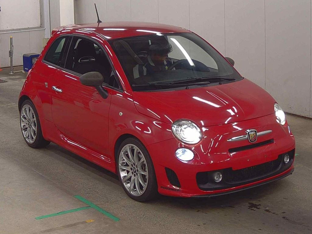 Abarth 500 2013 z aukcji japońskiej