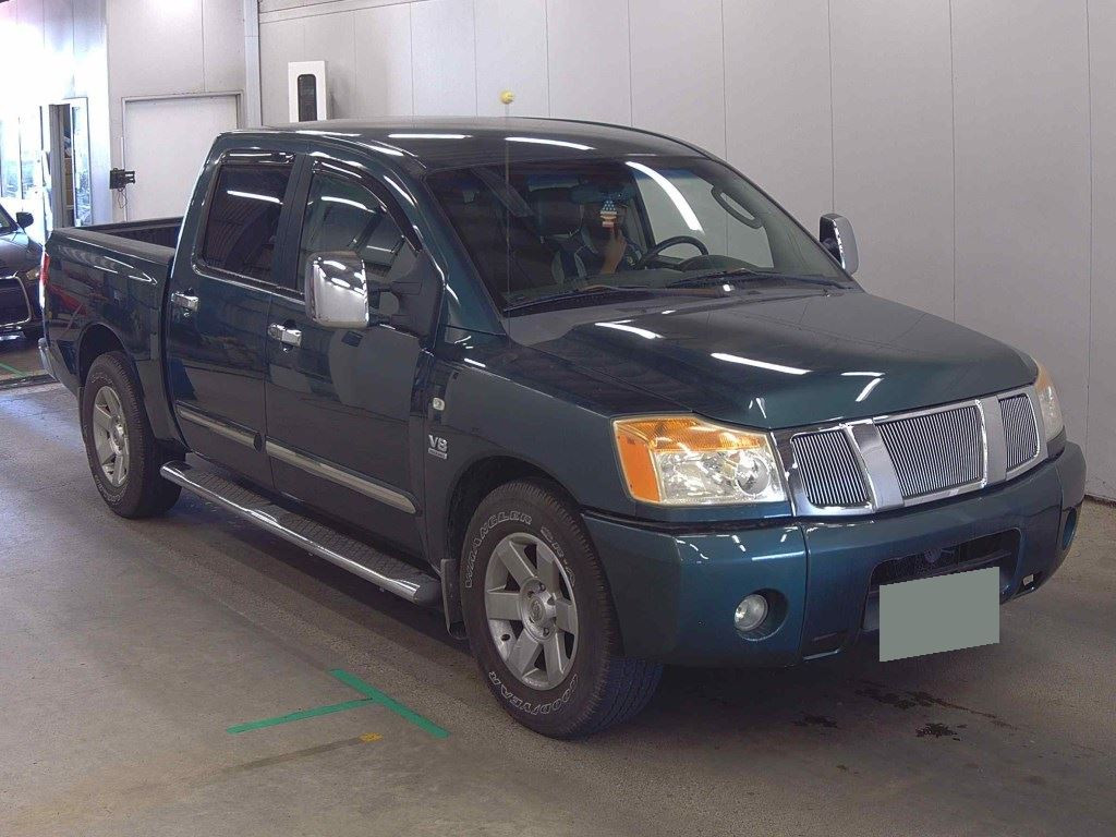 America Nissan Titan 2005 z aukcji japońskiej