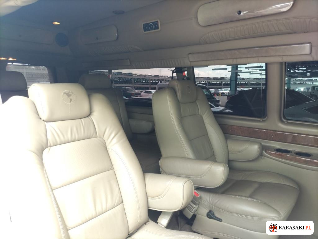 2012 GMC Savana 4D 6