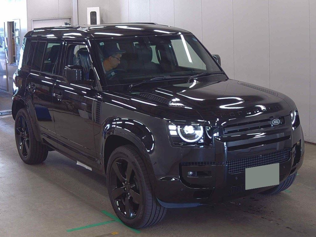 Land Rover Defender 2026 z aukcji japońskiej