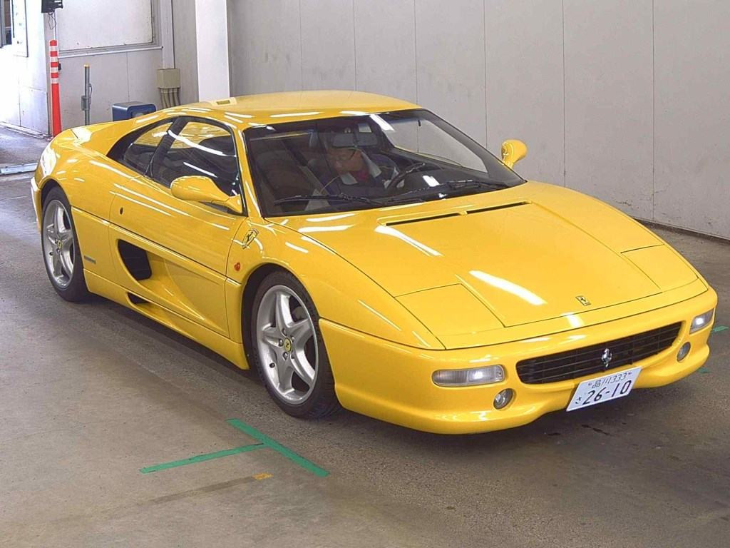 Ferrari F355 1999 z aukcji japońskiej
