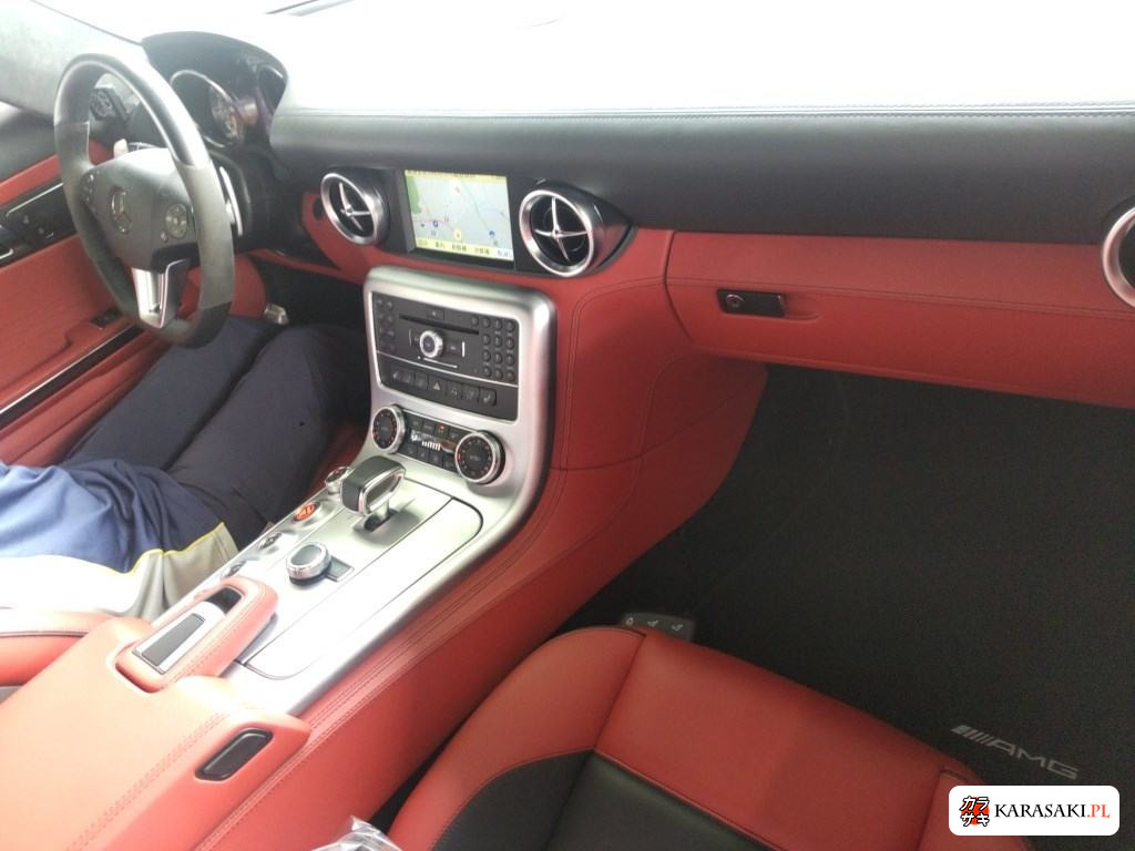 2013 Mercedes-Benz SLS AMG Op Roadster 5