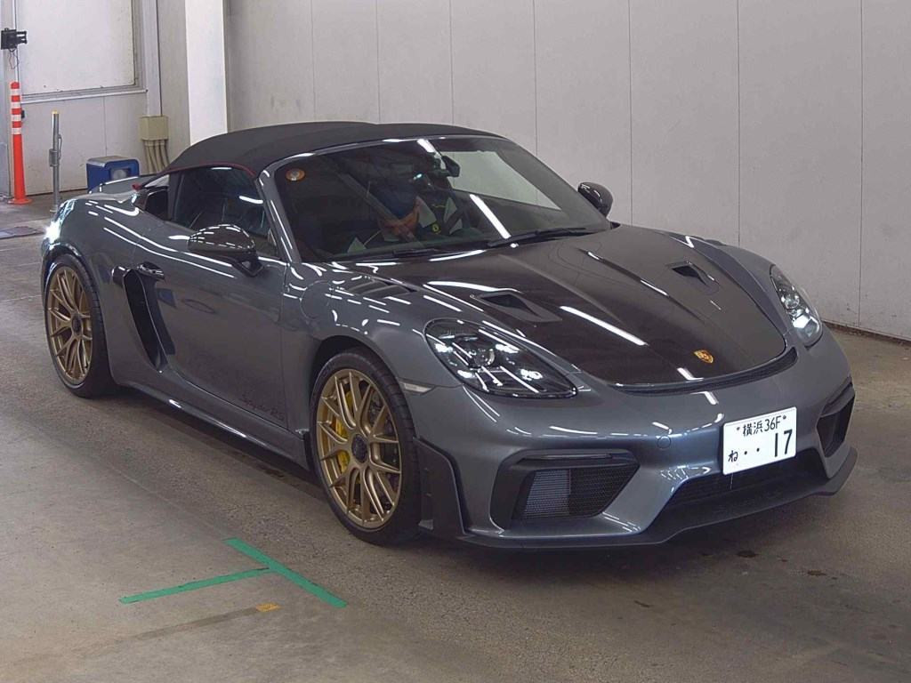 Porsche 718 Spyder 2025 z aukcji japońskiej