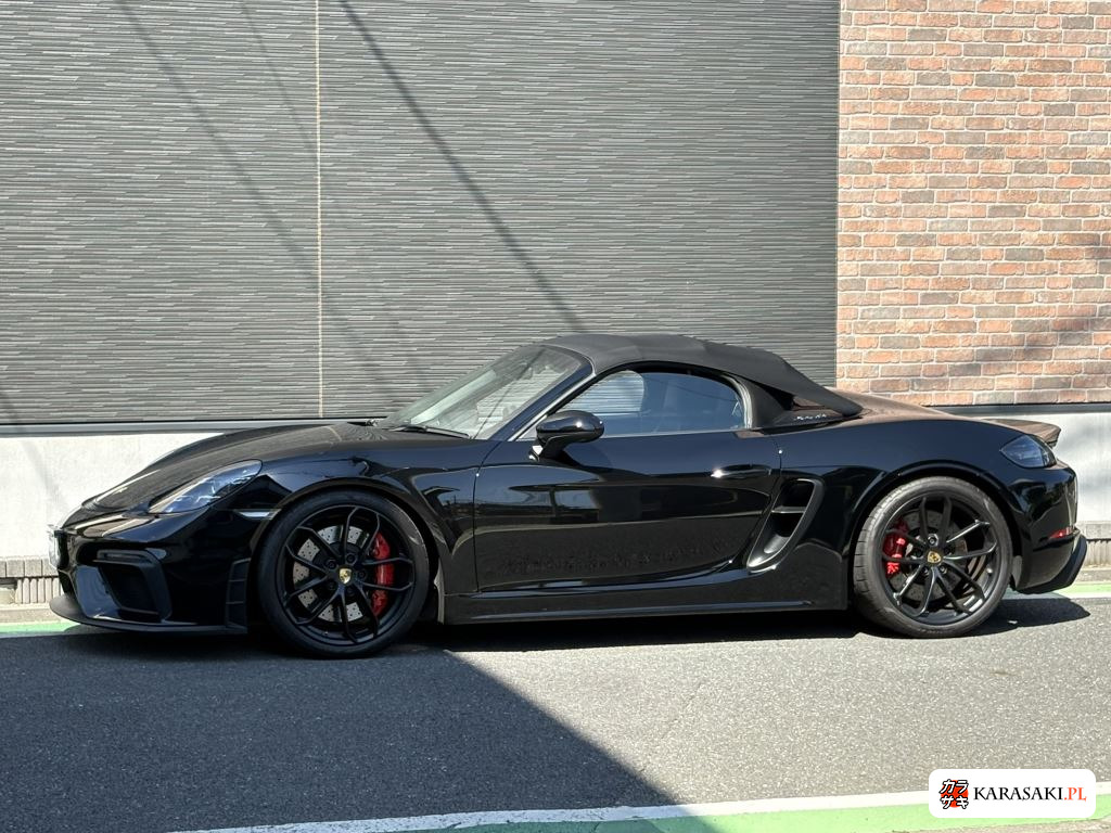 2021 Porsche 718 Spyder 10