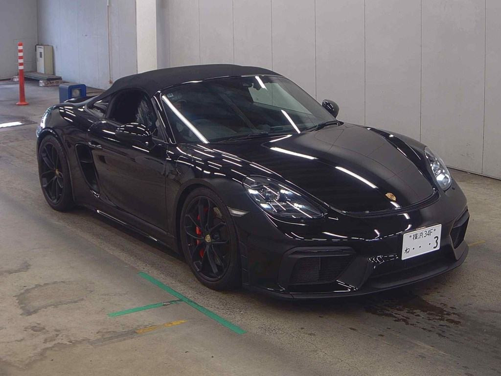 Porsche 718 Spyder 2021 z aukcji japońskiej